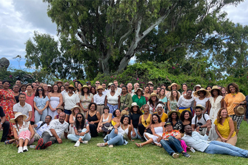 Photo de groupe des collaborateurs d'Apprentis d'Auteuil Océan Indien