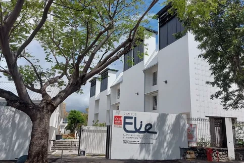 Entrée du campus Elie