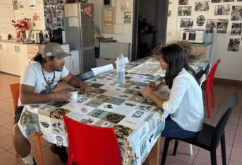 Echange entre un parent et Pradakshina