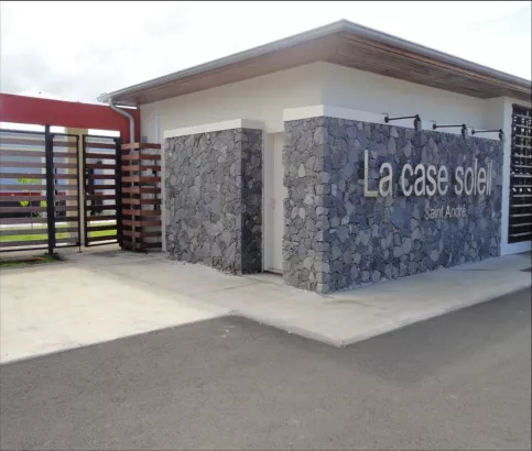 Bâtiment de la case Soleil à Saint-André